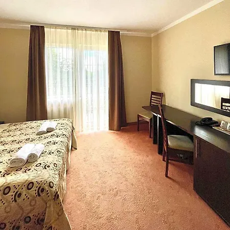 Riviera -adults Only فندق نيخوجة